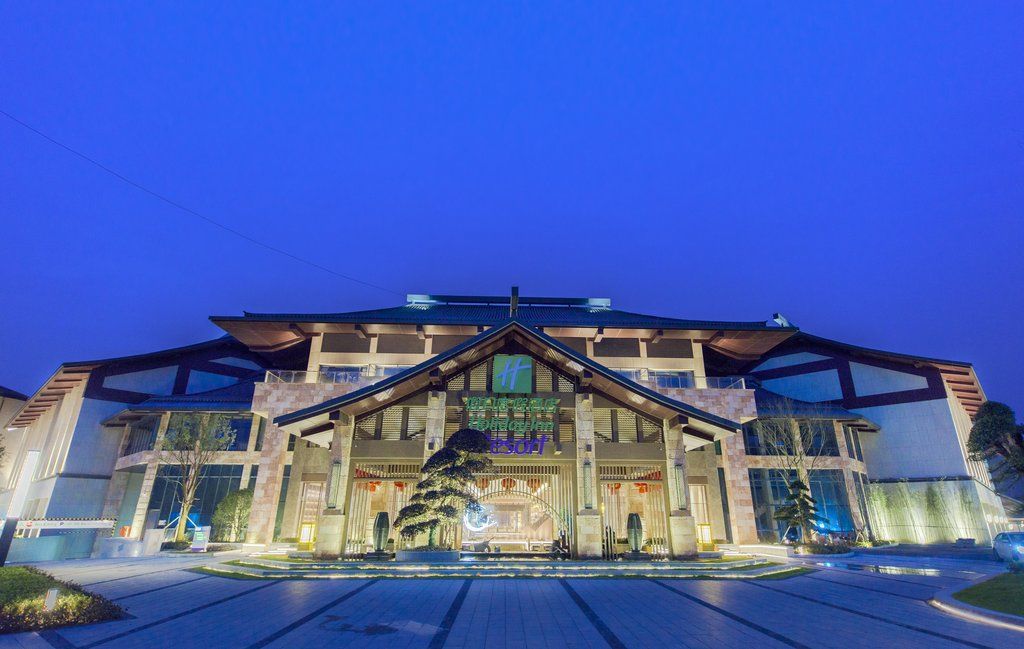 Holiday Inn Resort Yichun Mingyue Mountain By Ihg Buitenkant foto